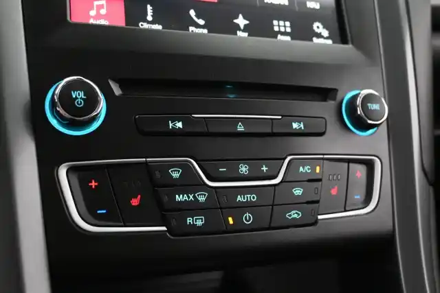 Valkoinen Farmari, Ford Mondeo – KTZ-880