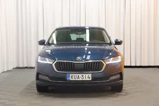 Sininen Farmari, Skoda Octavia – KUA-314