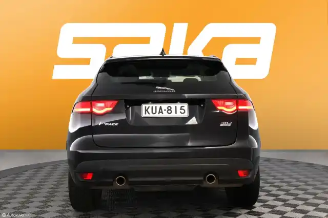 Musta Maastoauto, Jaguar F-PACE – KUA-815