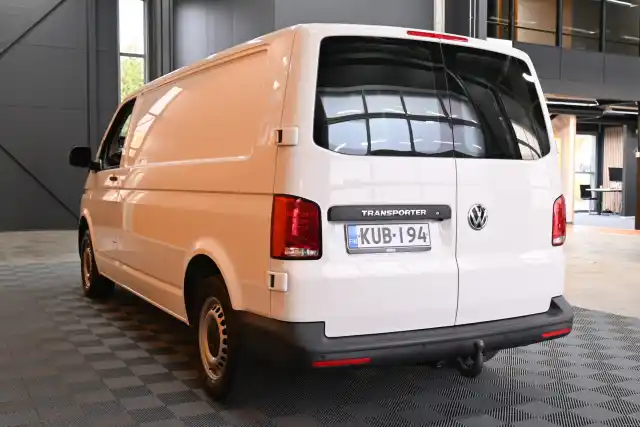 Valkoinen Pakettiauto, Volkswagen Transporter – KUB-194