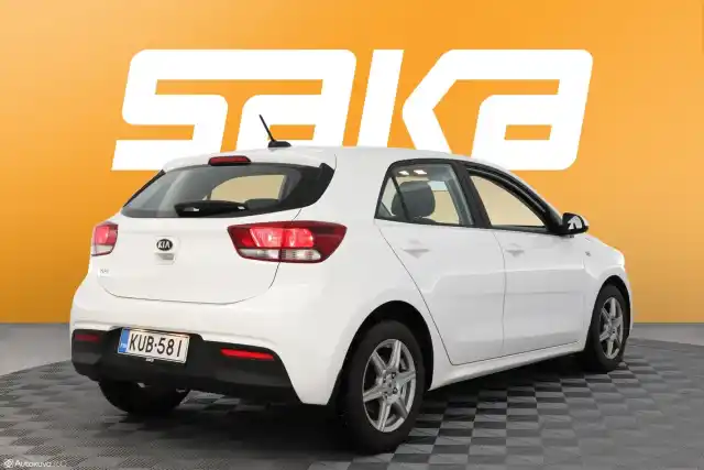 Valkoinen Viistoperä, Kia Rio – KUB-581