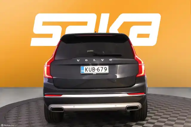 Harmaa Maastoauto, Volvo XC90 – KUB-679