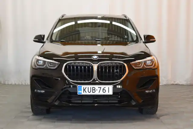 Musta Maastoauto, BMW X1 – KUB-761