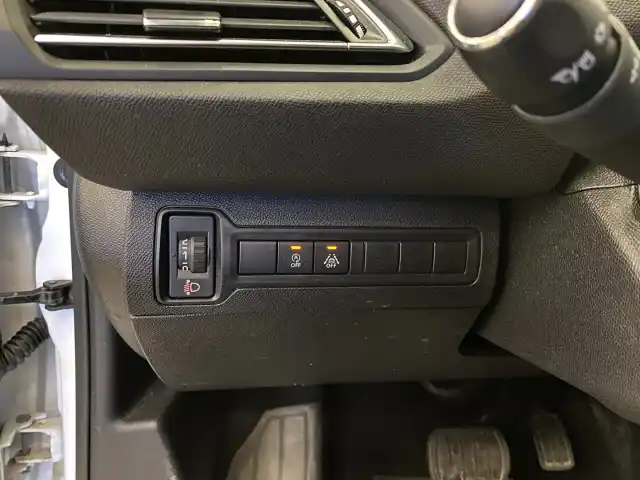 Valkoinen Farmari, Peugeot 308 – KUE-970