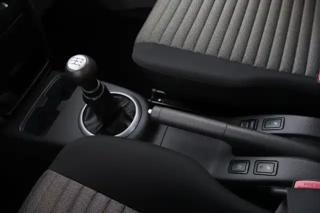 Punainen Viistoperä, Suzuki SX4 – KUG-288