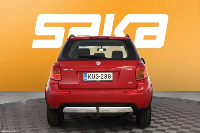 Punainen Viistoperä, Suzuki SX4 – KUG-288