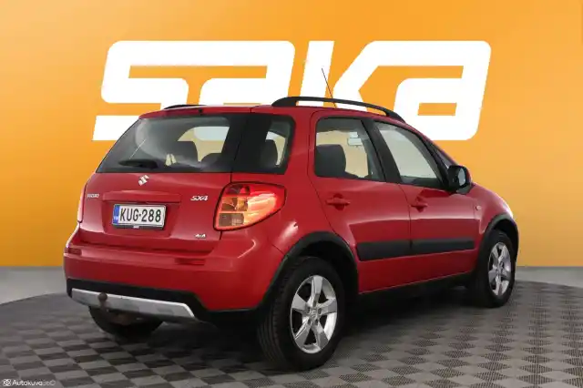 Punainen Viistoperä, Suzuki SX4 – KUG-288