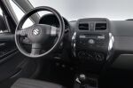 Punainen Viistoperä, Suzuki SX4 – KUG-288, kuva 10