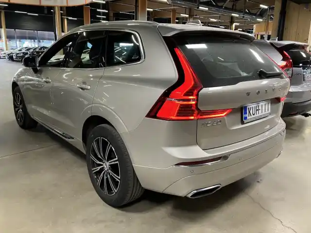 Ruskea (beige) Maastoauto, Volvo XC60 – KUH-111