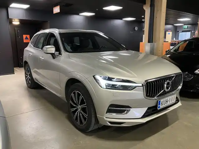 Ruskea (beige) Maastoauto, Volvo XC60 – KUH-111