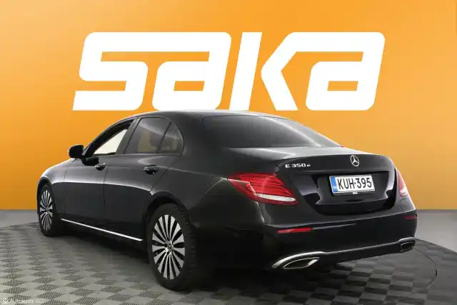 musta Sedan, Mercedes-Benz E – KUH-395