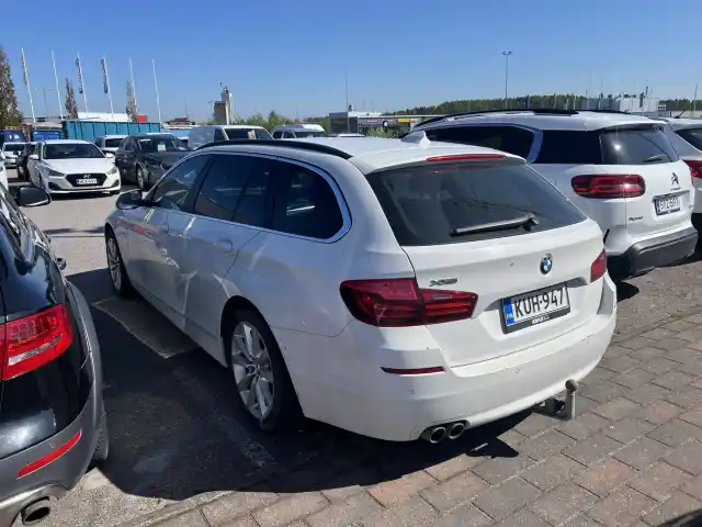 Valkoinen Farmari, BMW 520 – KUH-947