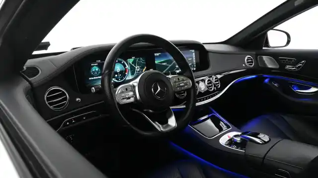 Musta Sedan, Mercedes-Benz S – KUH-986