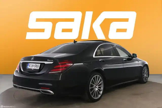 Musta Sedan, Mercedes-Benz S – KUH-986