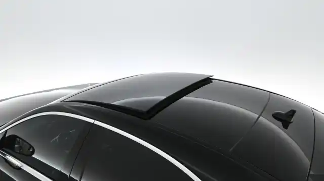 Musta Sedan, Mercedes-Benz S – KUH-986