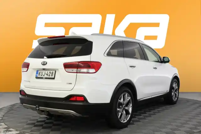 Valkoinen Maastoauto, Kia Sorento – KUJ-428
