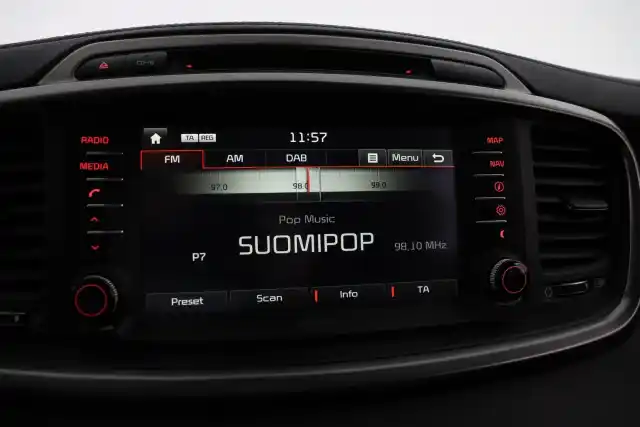 Valkoinen Maastoauto, Kia Sorento – KUJ-428
