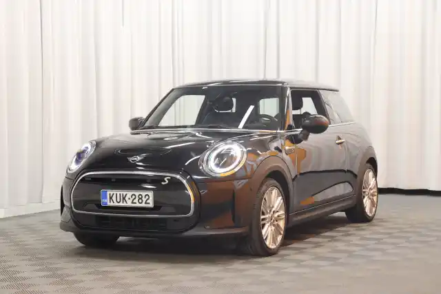 Musta Viistoperä, MINI Cooper – KUK-282