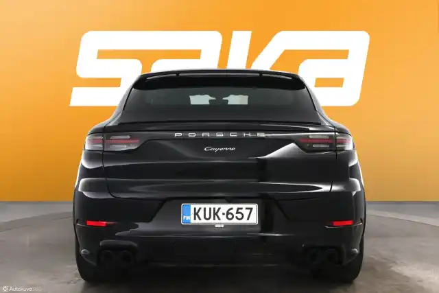 Musta Maastoauto, Porsche Cayenne – KUK-657