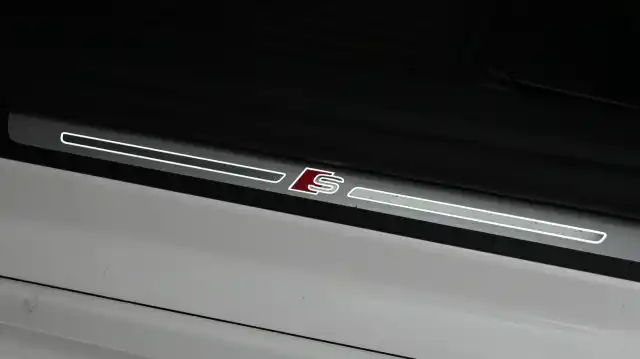 Valkoinen Coupe, Audi A5 – KUK-843