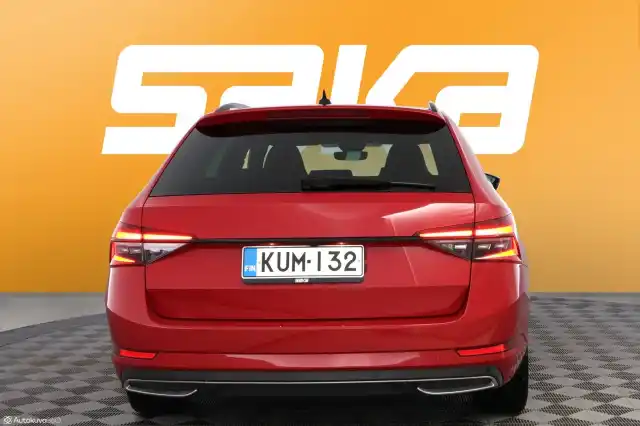 Punainen Farmari, Skoda Superb – KUM-132