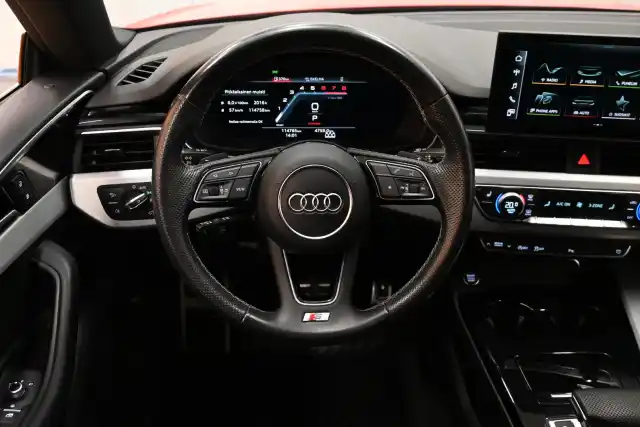 Punainen Viistoperä, Audi A5 – KUM-781