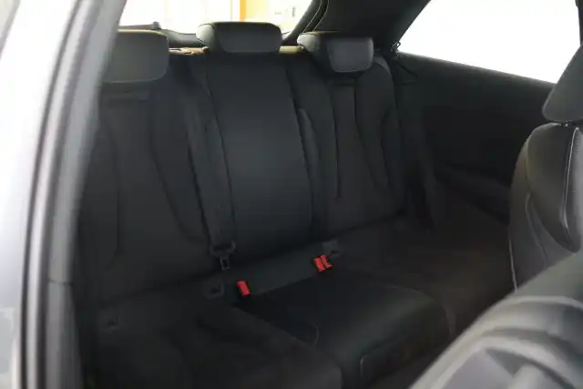 Harmaa Viistoperä, Audi A3 – KUN-953