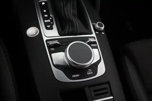 Harmaa Viistoperä, Audi A3 – KUN-953