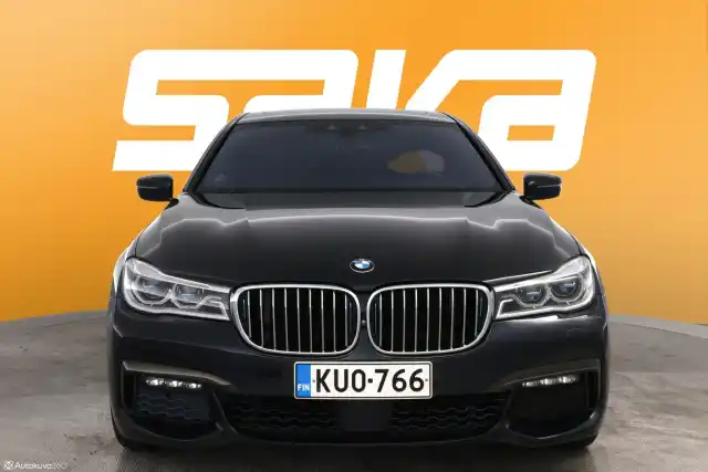 Musta Sedan, BMW 740 – KUO-766