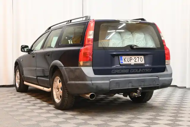 Sininen Farmari, Volvo XC70 – KUP-270