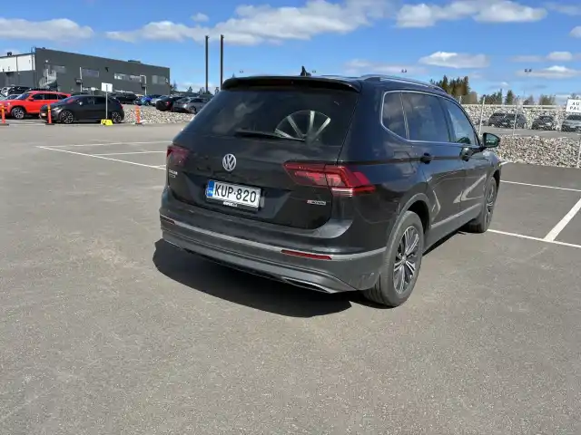 Musta Farmari, Volkswagen TIGUAN ALLSPACE – KUP-820
