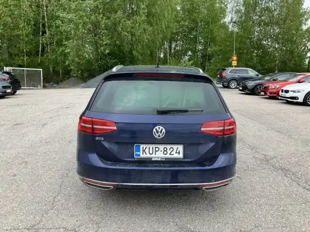 Sininen Farmari, Volkswagen Passat – KUP-824