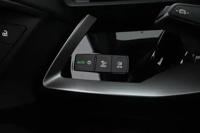Valkoinen Viistoperä, Audi A3 – KUS-457