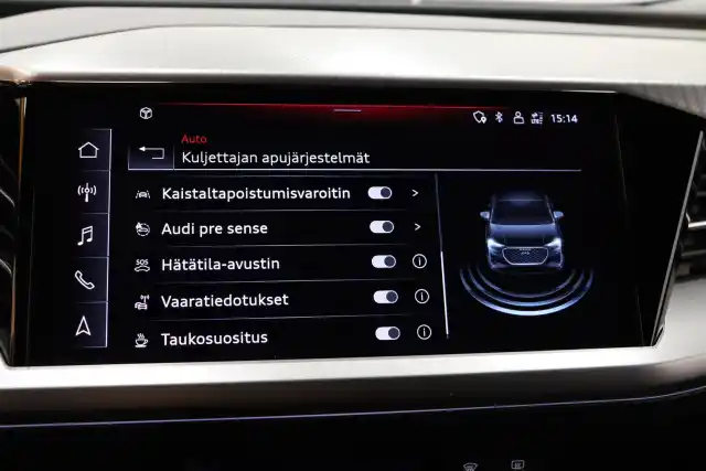 Valkoinen Maastoauto, Audi Q4 e-tron – KUS-708