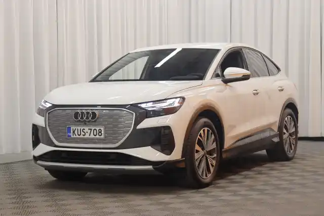 Valkoinen Maastoauto, Audi Q4 e-tron – KUS-708