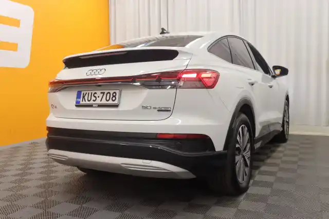 Valkoinen Maastoauto, Audi Q4 e-tron – KUS-708