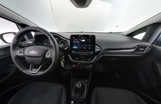 Sininen Viistoperä, Ford Fiesta – KUT-114