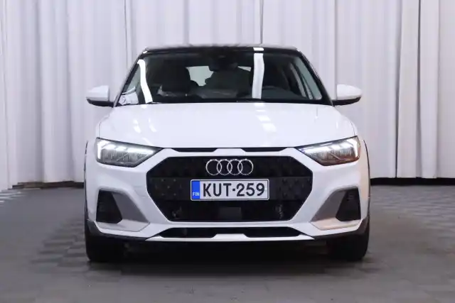 Valkoinen Viistoperä, Audi A1 – KUT-259