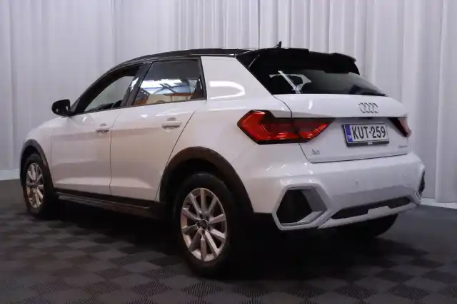 Valkoinen Viistoperä, Audi A1 – KUT-259