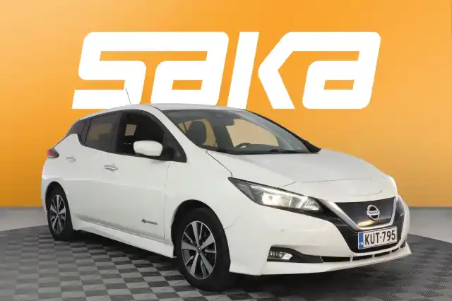 Valkoinen Viistoperä, Nissan Leaf – KUT-795