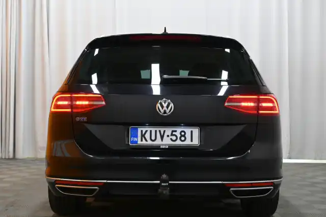 Musta Farmari, Volkswagen Passat – KUV-581