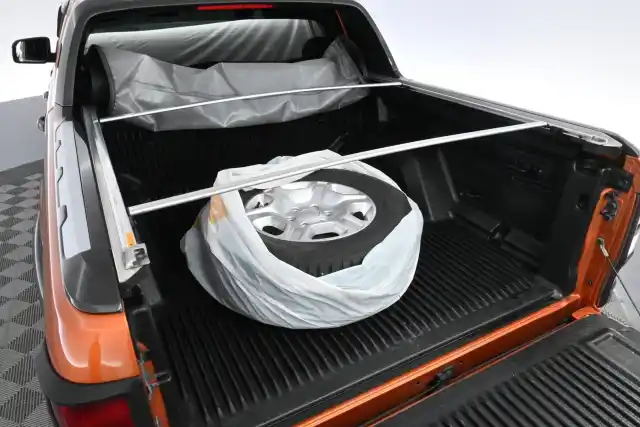 Punainen Avolava, Ford Ranger – KUX-862