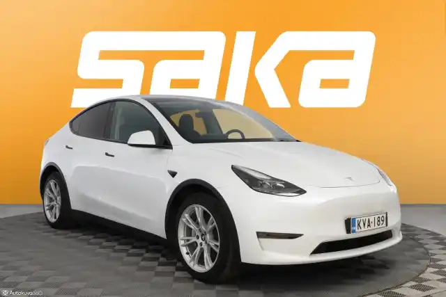 Valkoinen Maastoauto, Tesla Model Y – KVA-189