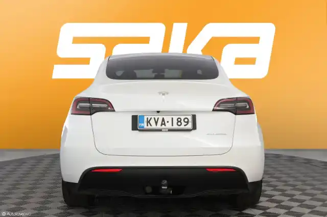 Valkoinen Maastoauto, Tesla Model Y – KVA-189