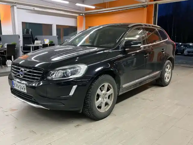 Musta Maastoauto, Volvo XC60 – KVA-249