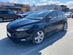 Musta Viistoperä, Ford Focus – KVC-674, kuva 1