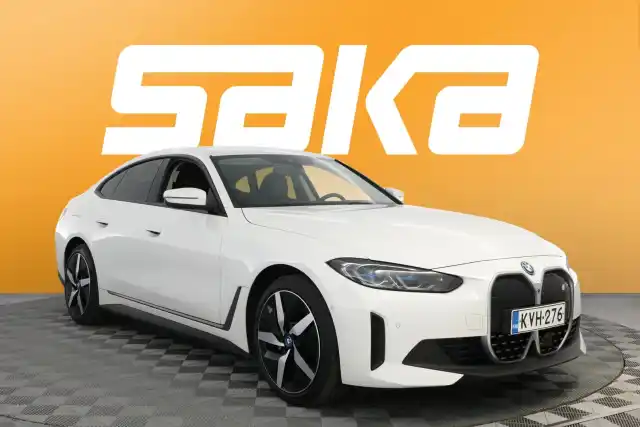Valkoinen Sedan, BMW i4 – KVH-276