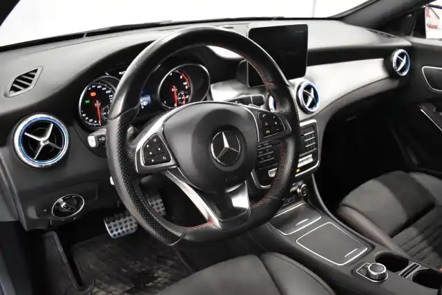Hopea Coupe, Mercedes-Benz CLA – KVH-458