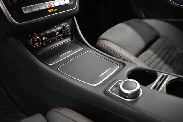 Hopea Coupe, Mercedes-Benz CLA – KVH-458
