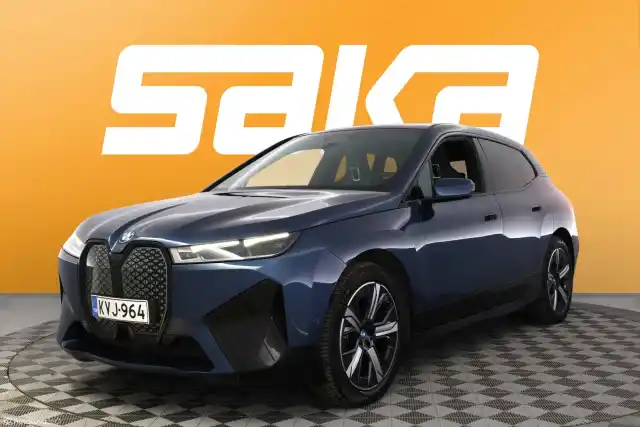 Sininen Maastoauto, BMW iX – KVJ-964